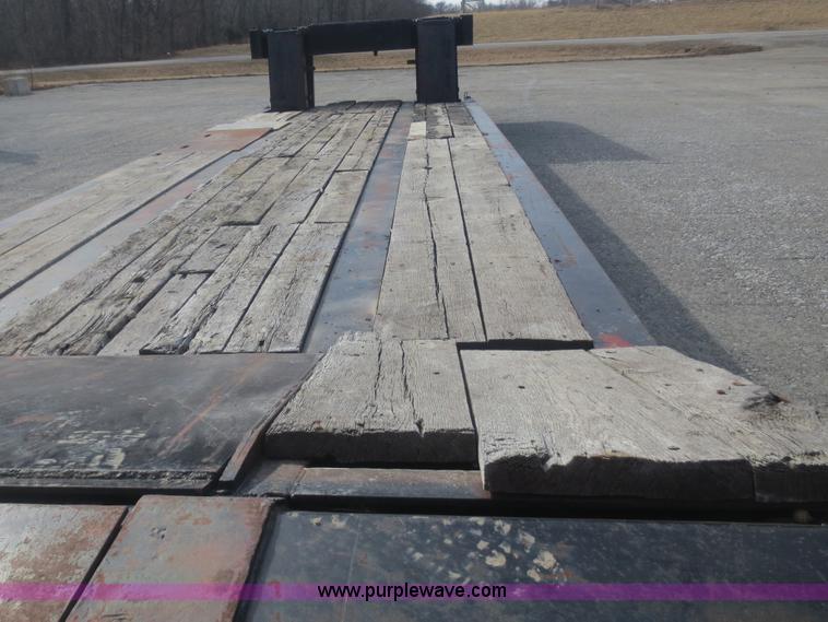 image for item F8205 2000 Etnyre HFR40TD3-T1 trailer