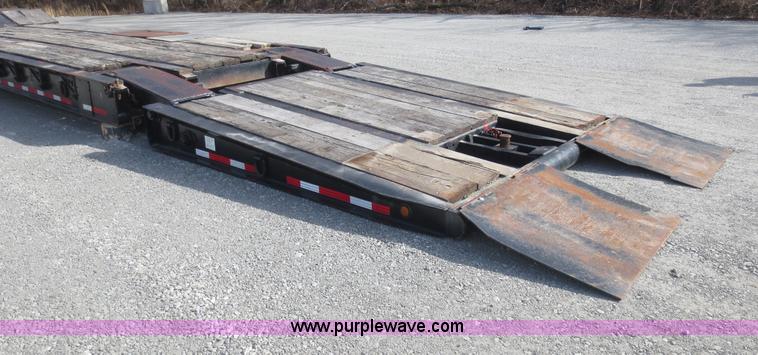 image for item F8205 2000 Etnyre HFR40TD3-T1 trailer