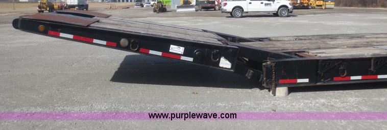 image for item F8205 2000 Etnyre HFR40TD3-T1 trailer