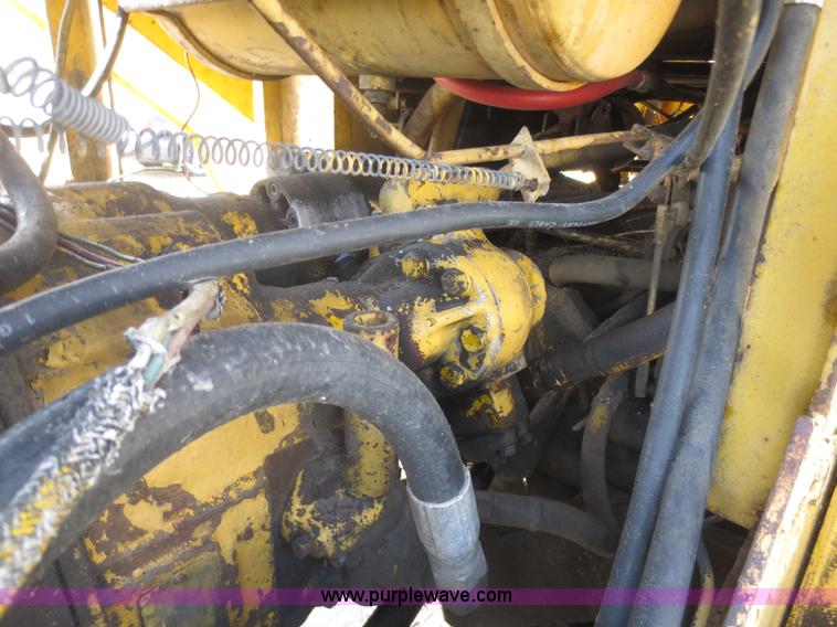 image for item F8206 1970 Michigan 55 wheel loader