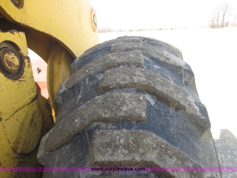 image for item F8206 1970 Michigan 55 wheel loader