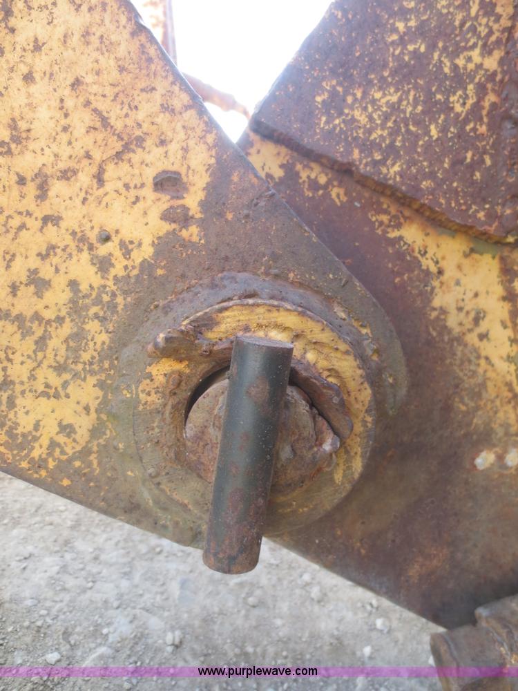 image for item F8206 1970 Michigan 55 wheel loader