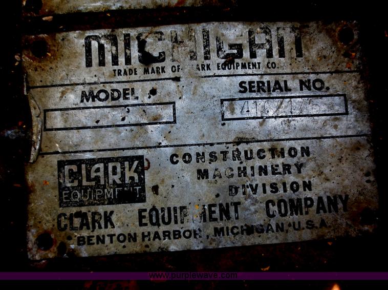 image for item F8206 1970 Michigan 55 wheel loader