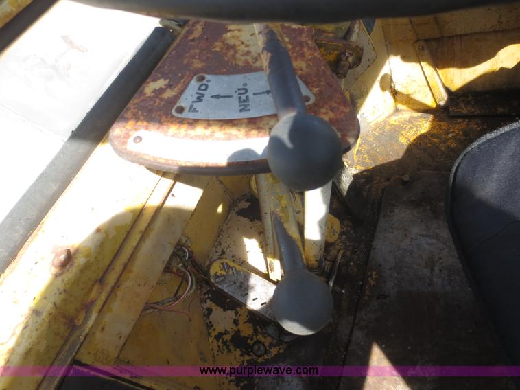 image for item F8206 1970 Michigan 55 wheel loader