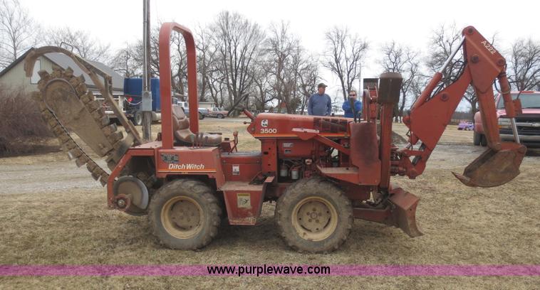 image for item F8208 Ditch Witch 3500 trencher