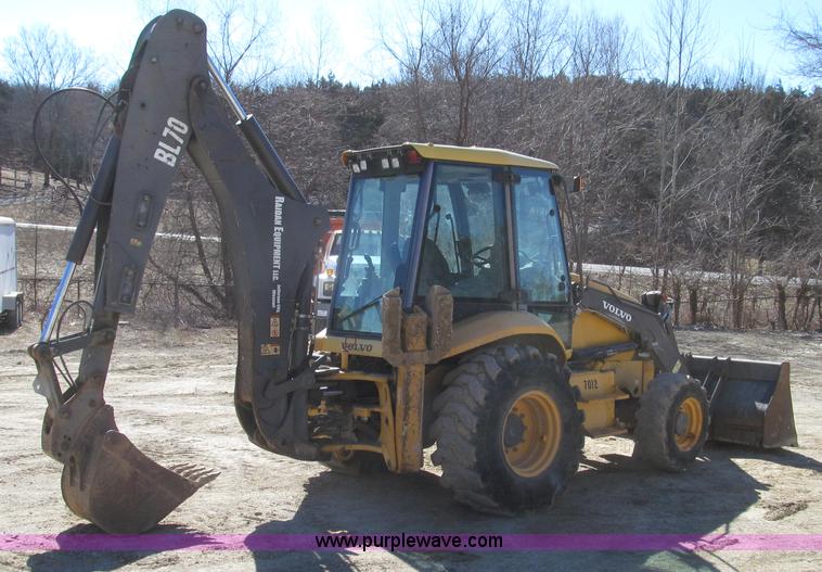 image for item G2282 2008 Volvo BL70 backhoe