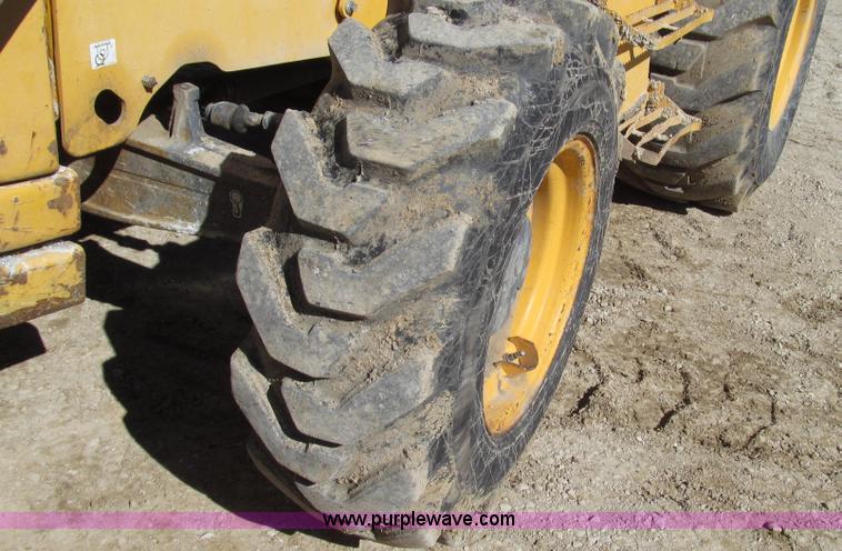 image for item G2282 2008 Volvo BL70 backhoe