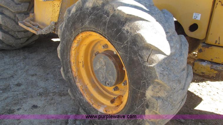 image for item G2282 2008 Volvo BL70 backhoe