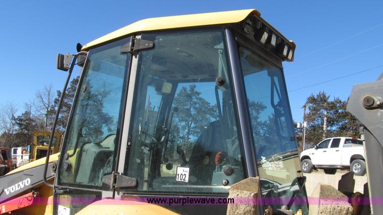 image for item G2282 2008 Volvo BL70 backhoe