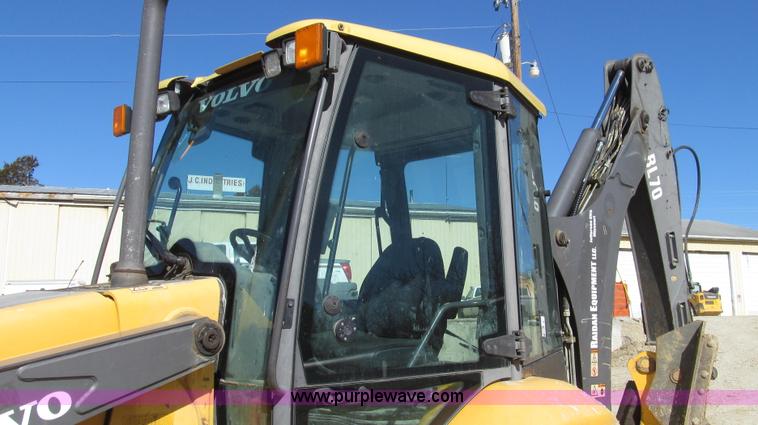 image for item G2282 2008 Volvo BL70 backhoe