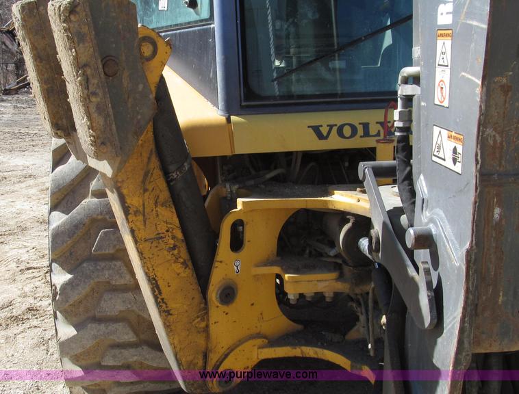 image for item G2282 2008 Volvo BL70 backhoe