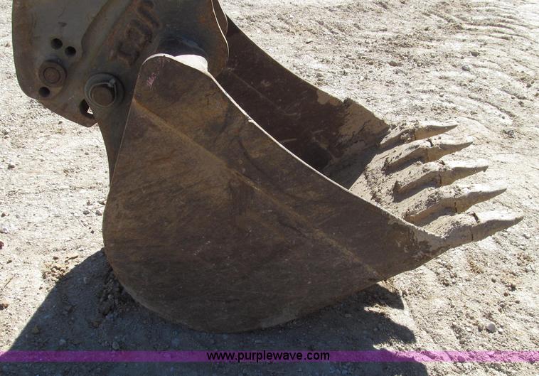 image for item G2282 2008 Volvo BL70 backhoe