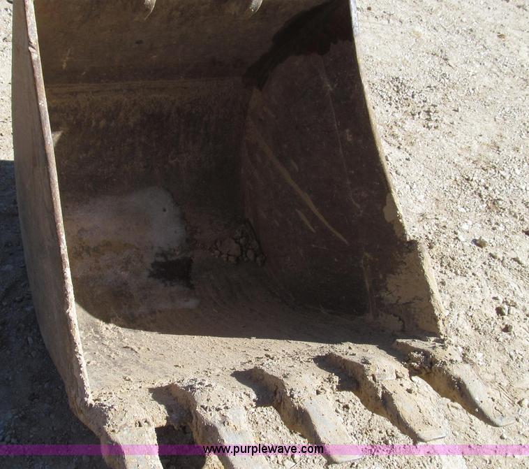 image for item G2282 2008 Volvo BL70 backhoe