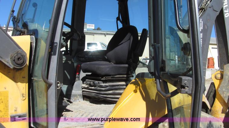 image for item G2282 2008 Volvo BL70 backhoe
