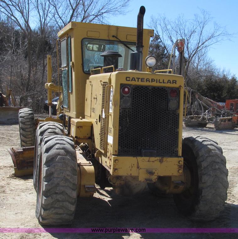 image for item G2283 1986 Caterpillar 140G motor grader