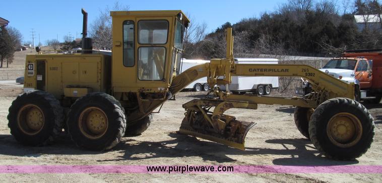 image for item G2283 1986 Caterpillar 140G motor grader