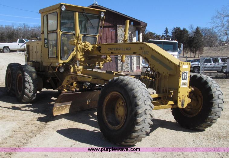 image for item G2283 1986 Caterpillar 140G motor grader