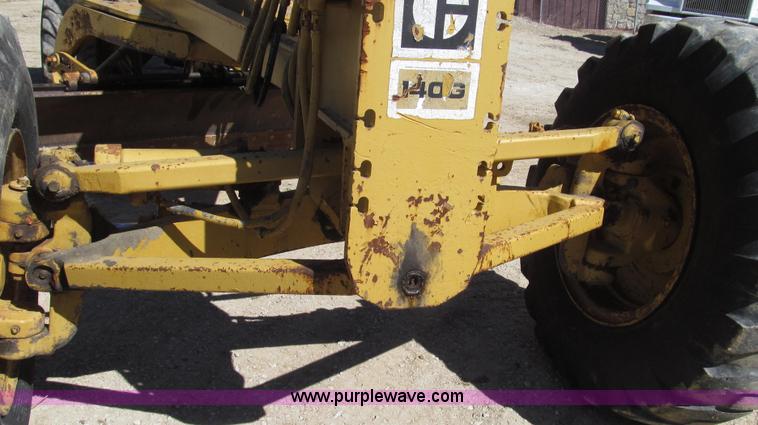 image for item G2283 1986 Caterpillar 140G motor grader