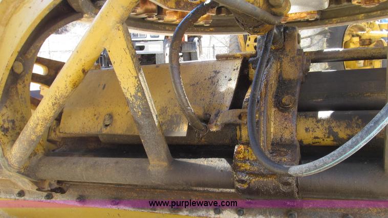 image for item G2283 1986 Caterpillar 140G motor grader