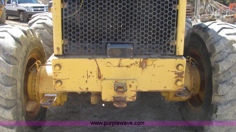 image for item G2283 1986 Caterpillar 140G motor grader