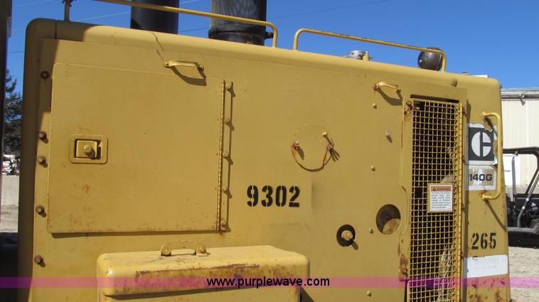 image for item G2283 1986 Caterpillar 140G motor grader