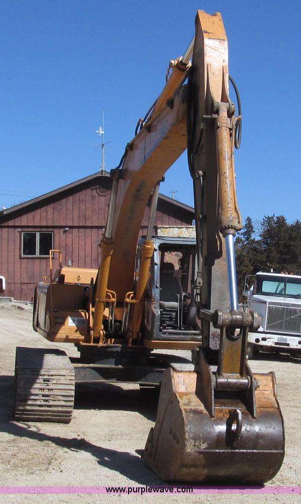image for item G2286 2001 Case 9030B excavator