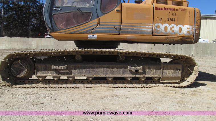 image for item G2286 2001 Case 9030B excavator