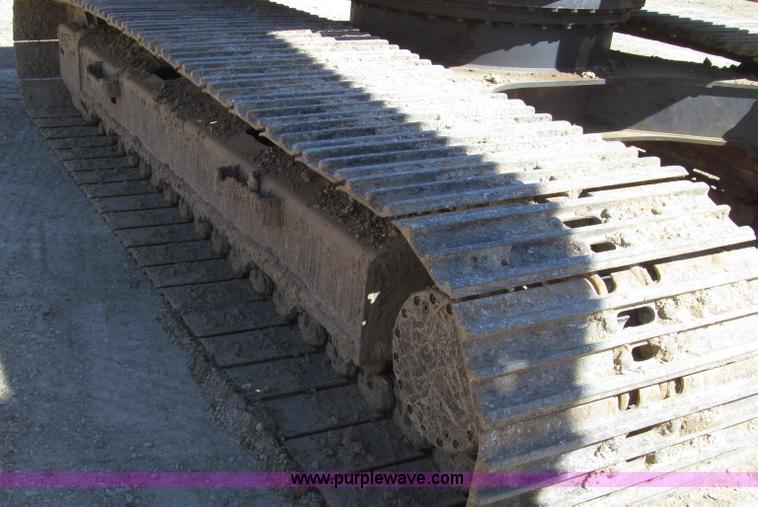 image for item G2286 2001 Case 9030B excavator