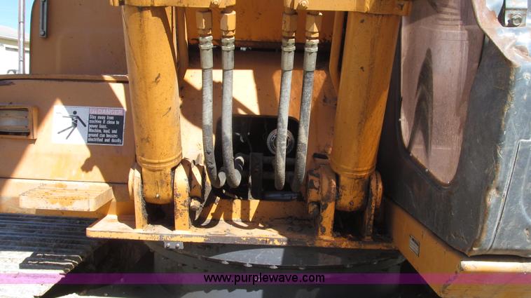 image for item G2286 2001 Case 9030B excavator