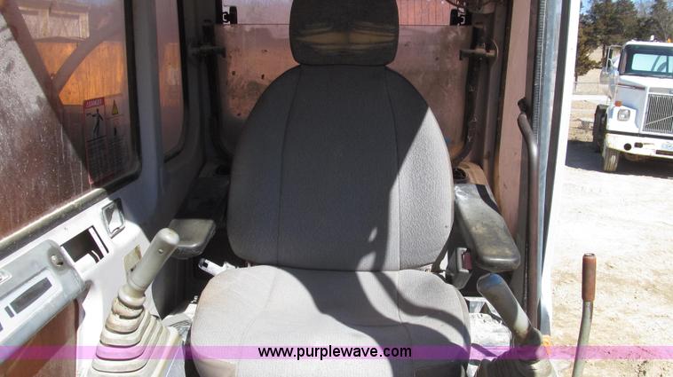 image for item G2286 2001 Case 9030B excavator