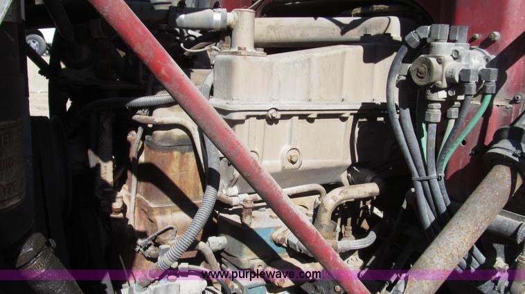 image for item G2287 1985 Volvo White WCS water truck
