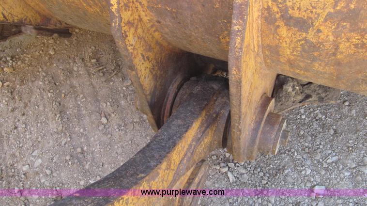 image for item G2291 1984 Caterpillar 963 LGP track loader