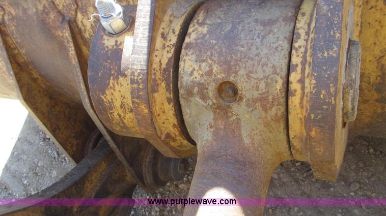 image for item G2291 1984 Caterpillar 963 LGP track loader