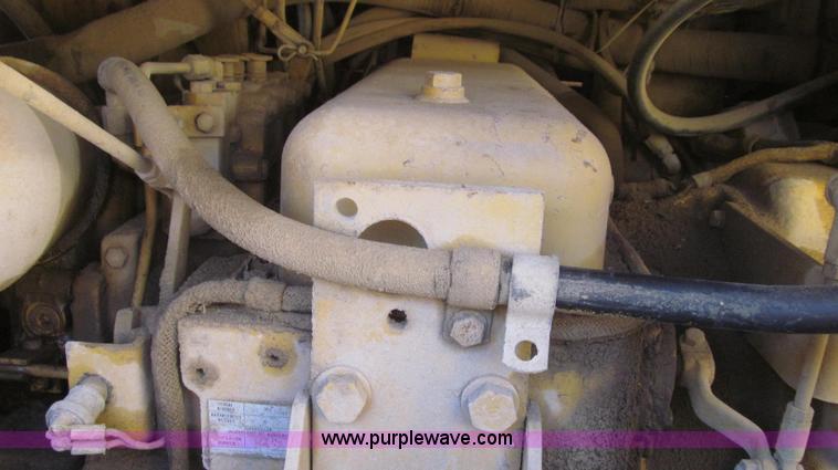 image for item G2291 1984 Caterpillar 963 LGP track loader