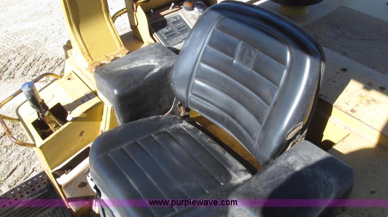 image for item G2291 1984 Caterpillar 963 LGP track loader