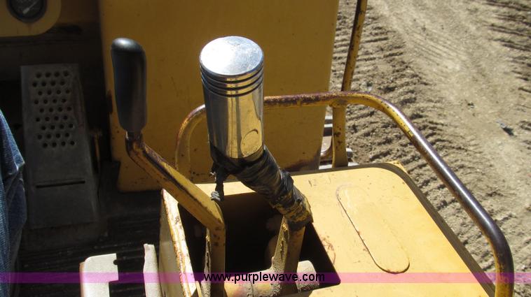 image for item G2291 1984 Caterpillar 963 LGP track loader