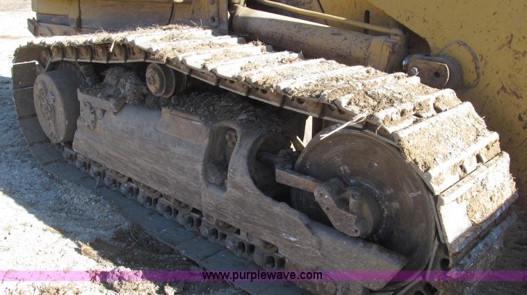 image for item G2293 1986 Caterpillar 963 track loader
