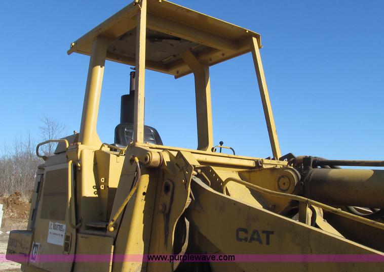 image for item G2293 1986 Caterpillar 963 track loader