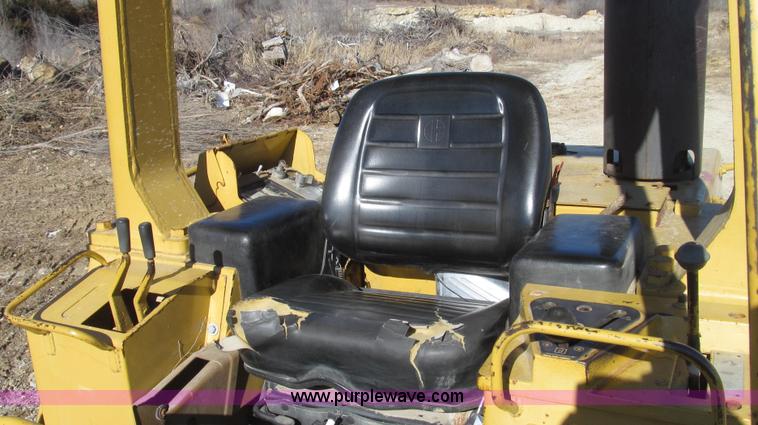image for item G2293 1986 Caterpillar 963 track loader