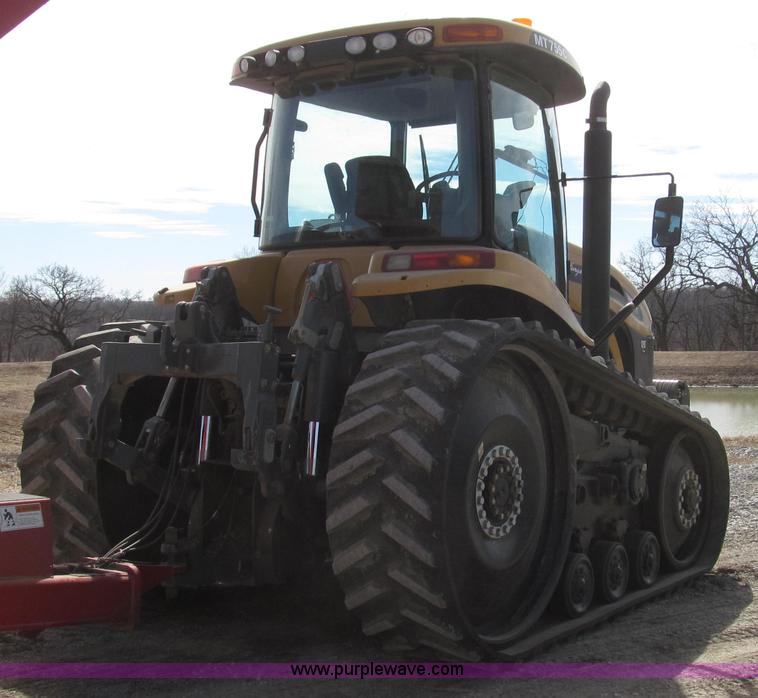 image for item G2319 2011 Caterpillar Challenger MT755C tractor