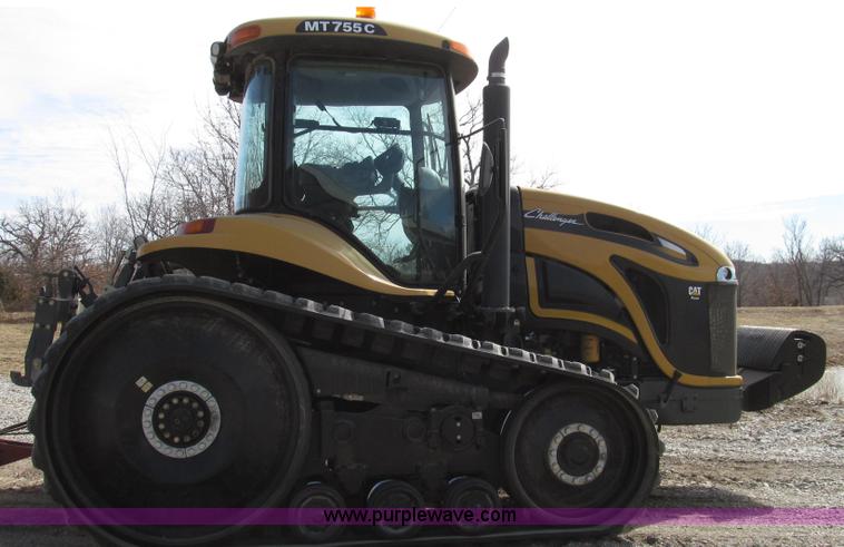 image for item G2319 2011 Caterpillar Challenger MT755C tractor