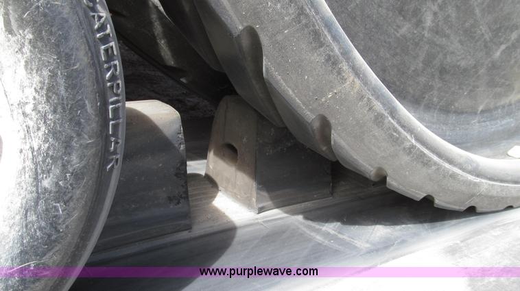 image for item G2319 2011 Caterpillar Challenger MT755C tractor