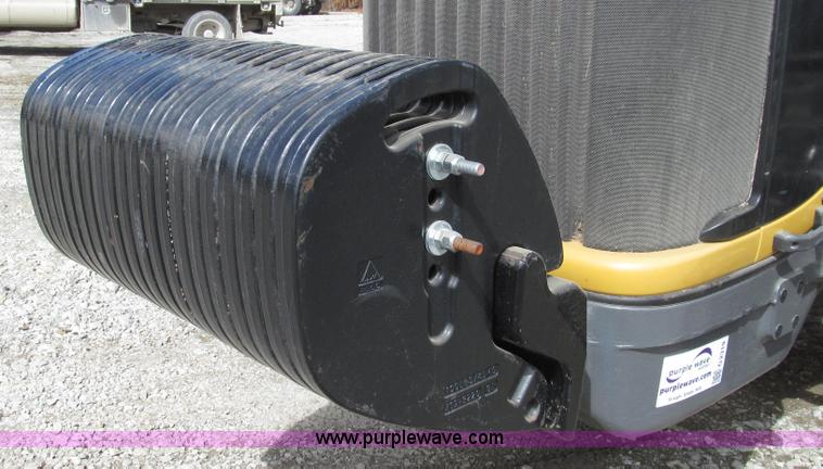 image for item G2319 2011 Caterpillar Challenger MT755C tractor