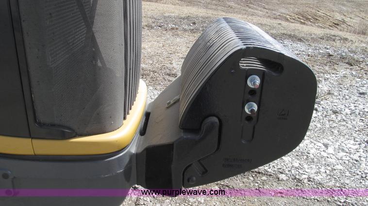 image for item G2319 2011 Caterpillar Challenger MT755C tractor