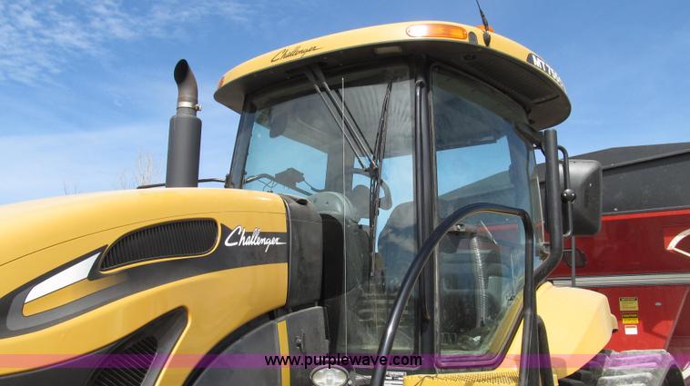 image for item G2319 2011 Caterpillar Challenger MT755C tractor
