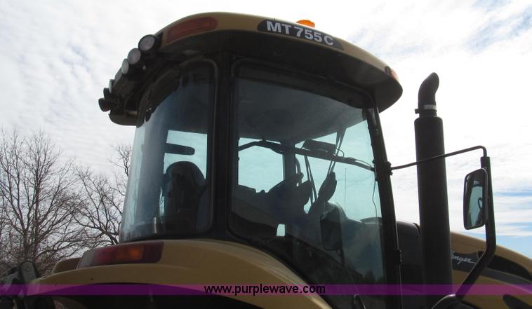 image for item G2319 2011 Caterpillar Challenger MT755C tractor