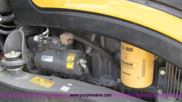 image for item G2319 2011 Caterpillar Challenger MT755C tractor