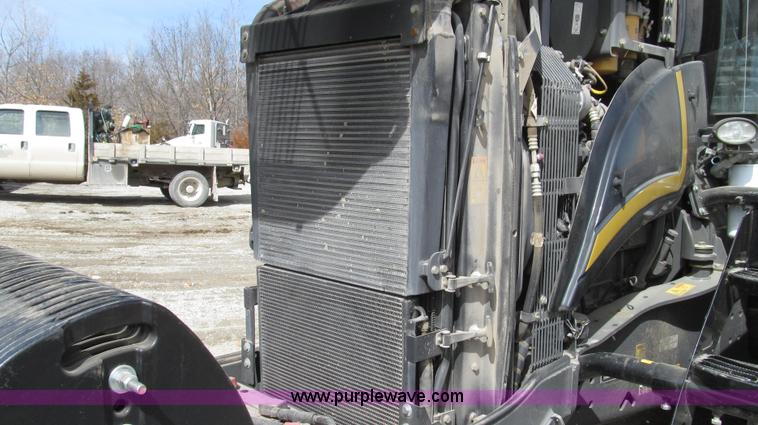 image for item G2319 2011 Caterpillar Challenger MT755C tractor