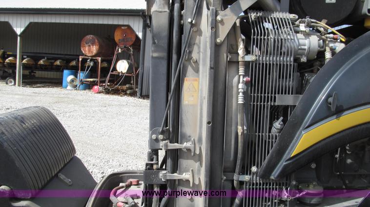 image for item G2319 2011 Caterpillar Challenger MT755C tractor