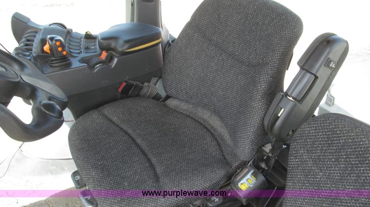 image for item G2319 2011 Caterpillar Challenger MT755C tractor